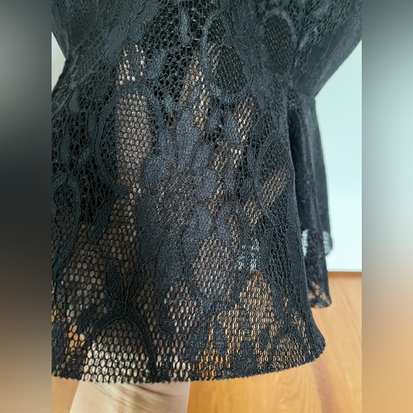 Two brand new top for party in size large - Picture 2 of 5